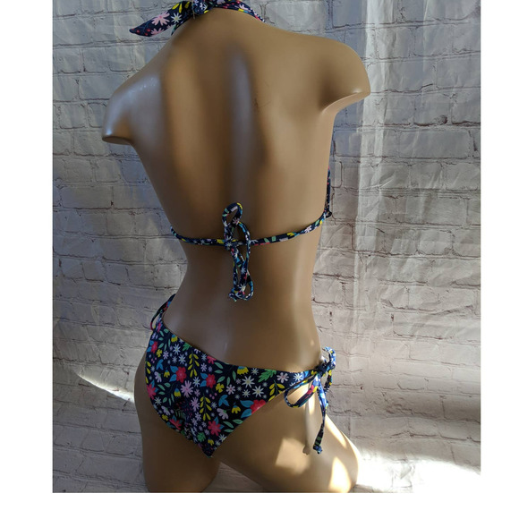 Super cute floral side tie swimsuit NWT - Picture 4 of 5